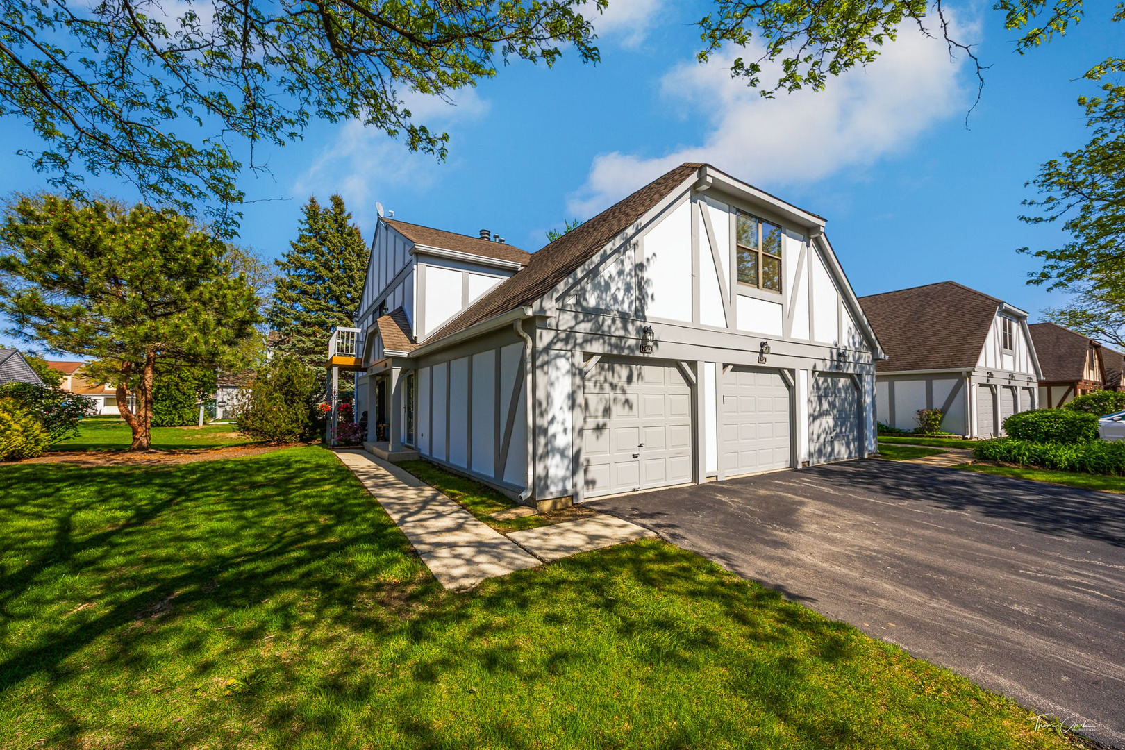 7403 Canterbury Place, Unit 212 Downers Grove, IL 60516 - Photo 1 of 16