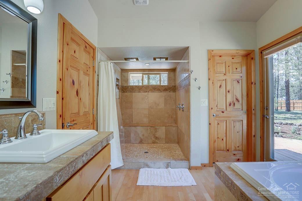 55630 Snow Goose Road Bend, OR 97707 - Photo 15 of 25 Additional Photo