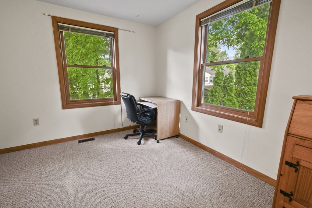 26 Gates Road Worcester, MA 01603 - Photo 17 of 35 Gallery Image 17