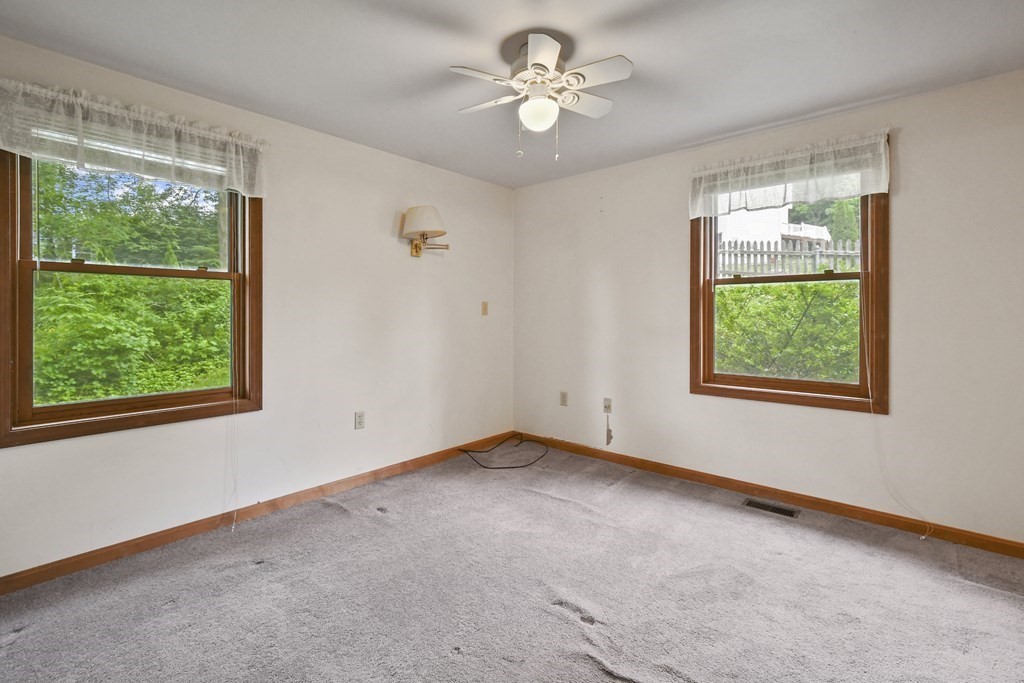 26 Gates Road Worcester, MA 01603 - Photo 20 of 35 Gallery Image 20