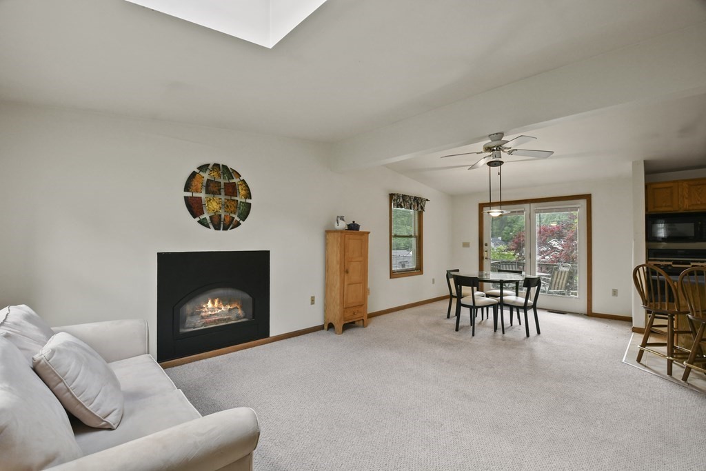 26 Gates Road Worcester, MA 01603 - Photo 4 of 35 Gallery Image 4
