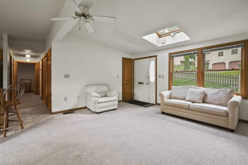 26 Gates Road Worcester, MA 01603 - Photo 6 of 35 Gallery Image 6