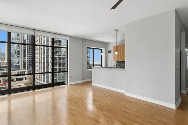 $3,200 | 1322 South Prairie Avenue, Unit 913, Chicago, IL 60605