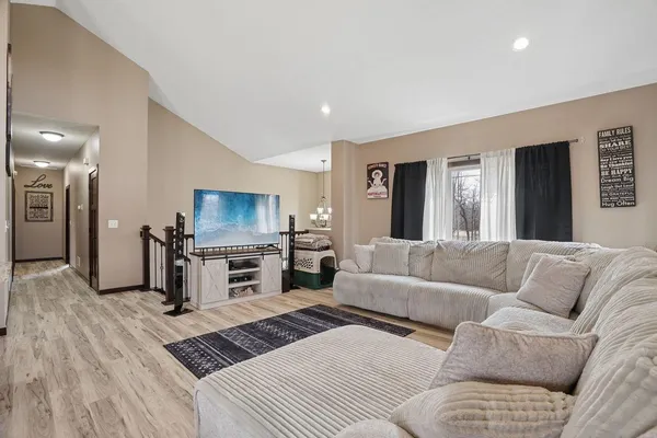 $525,000 | 12183 180th Avenue Southeast, Big Lake, MN 55309