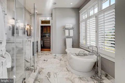 $5,325,000 | 1017 Windswept Drive, Great Falls, VA 22066