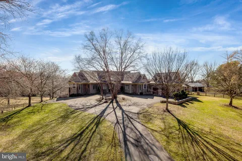 $5,325,000 | 1017 Windswept Drive, Great Falls, VA 22066