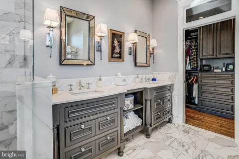 $5,325,000 | 1017 Windswept Drive, Great Falls, VA 22066