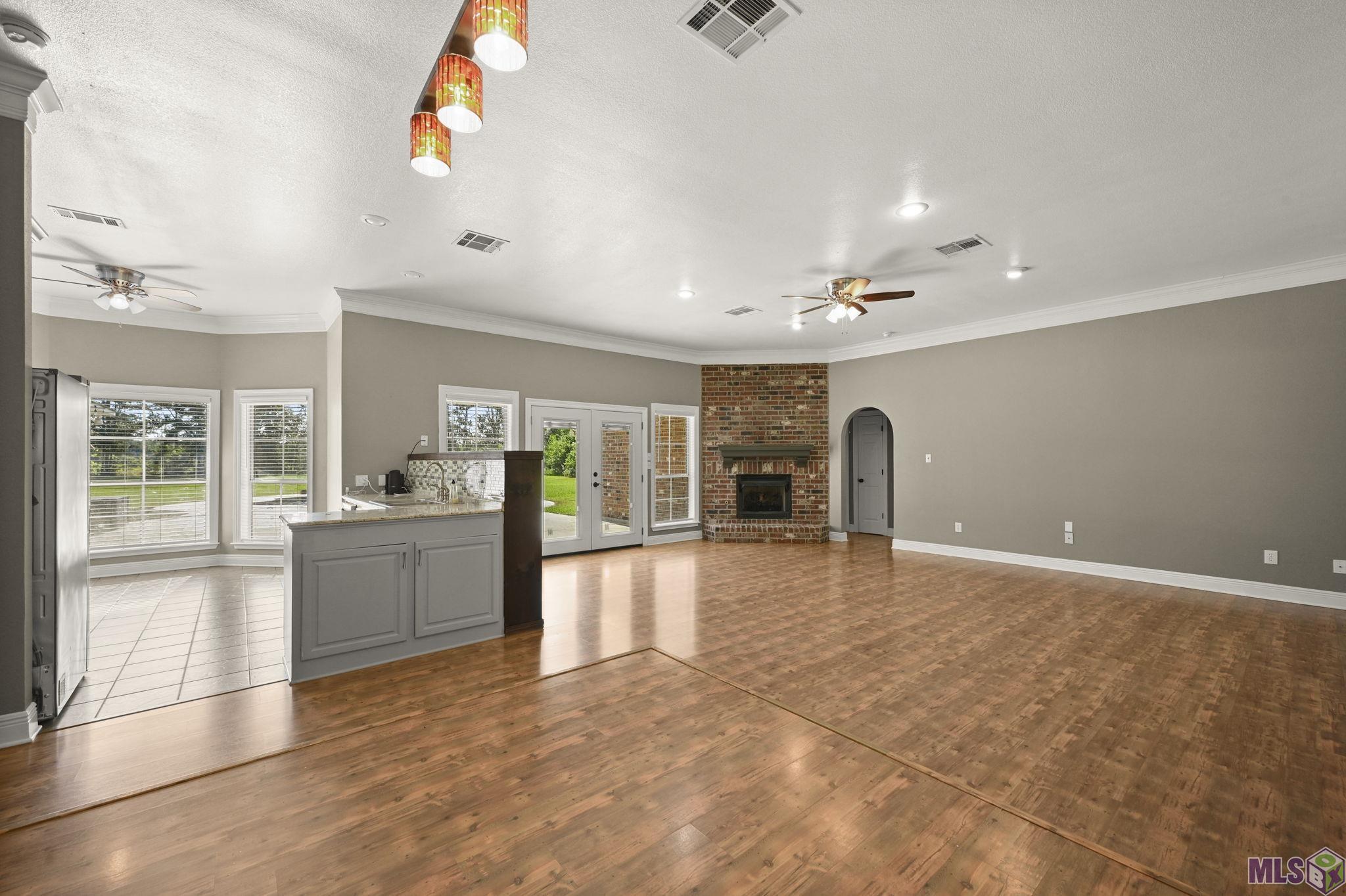 30868 Weiss Road Walker, LA 70785 - Photo 5 of 33