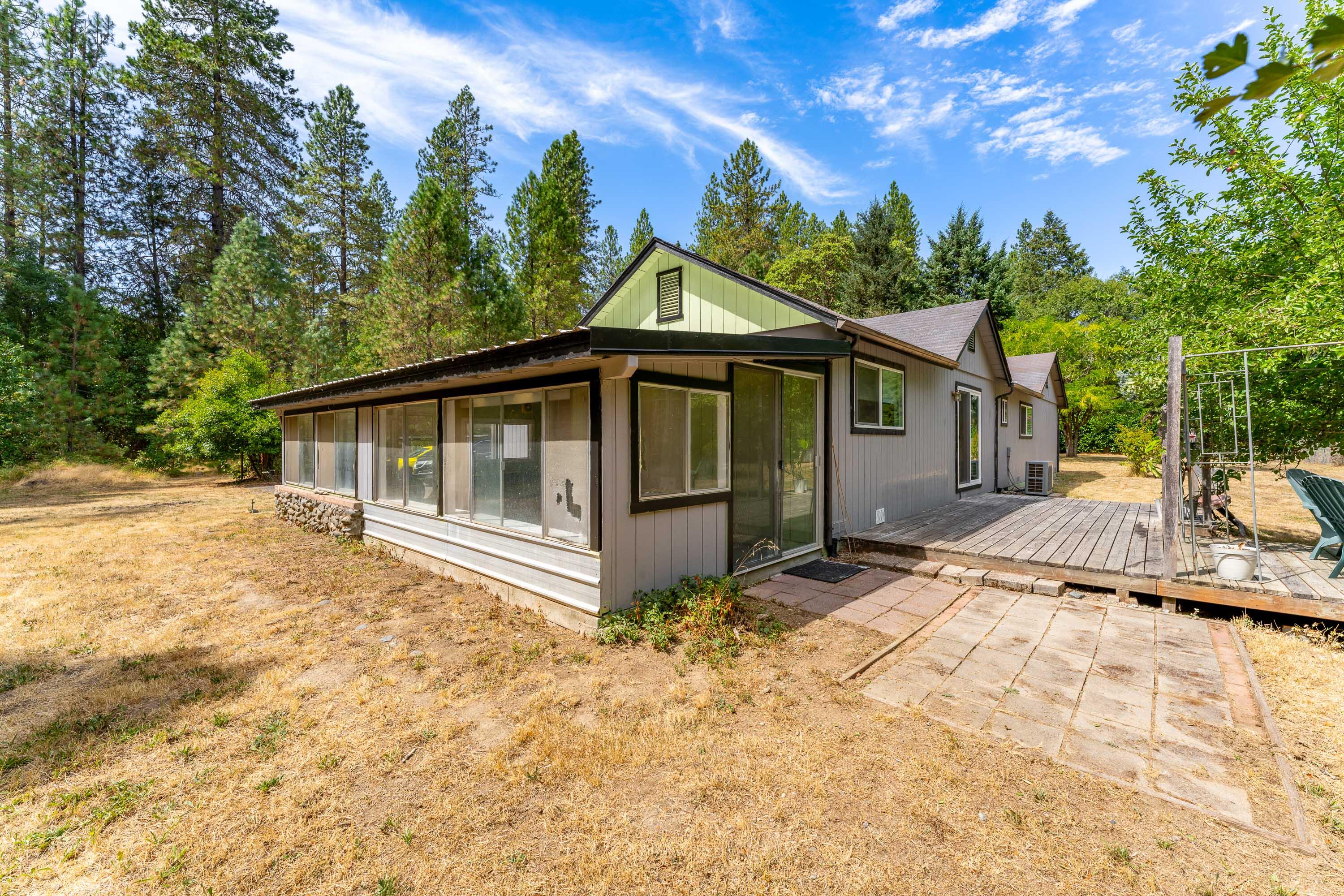 8342 Lower River Road Grants Pass, OR 97526 - Photo 12 of 43 EXT-5