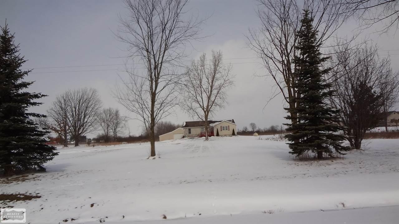 10384 Weber Road Columbus, MI 48063 - Photo 3 of 27