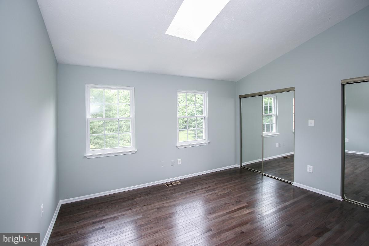 9068 Pickwick Village Terrace Silver Spring, MD 20901 - Photo 23 of 29 Bedroom (Master)