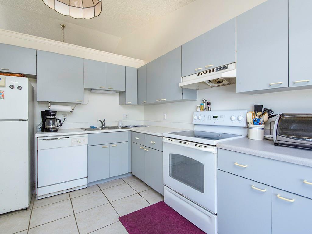 4928 Southeast Salvatori Road Stuart, FL 34997 - Photo 16 of 21 Gallery Image 16