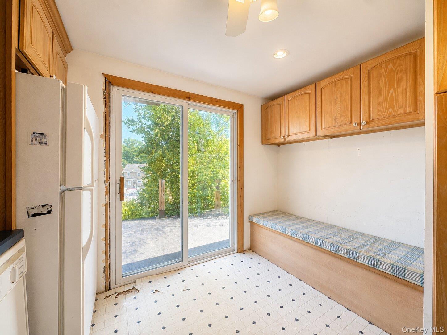113 Rhodes Street New Rochelle, NY 10801 - Photo 14 of 32