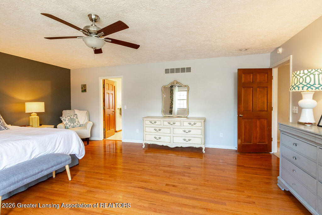 2139 Woodfield Road Okemos, MI 48864 - Photo 26 of 53 Final-38