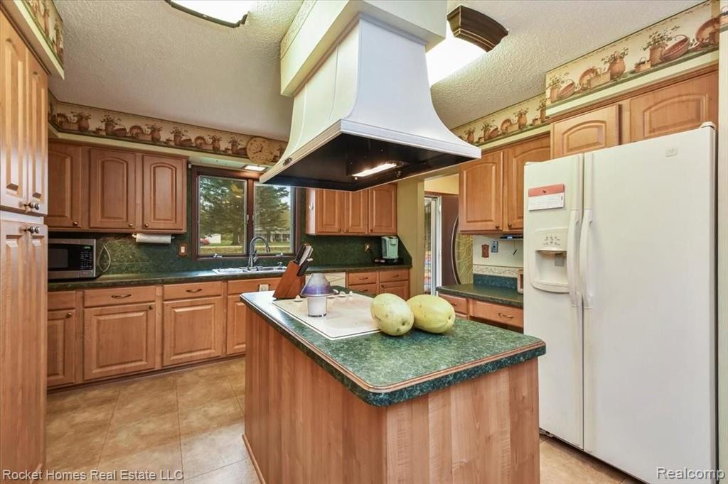 29100 King Road Romulus, MI 48174 - Photo 12 of 41