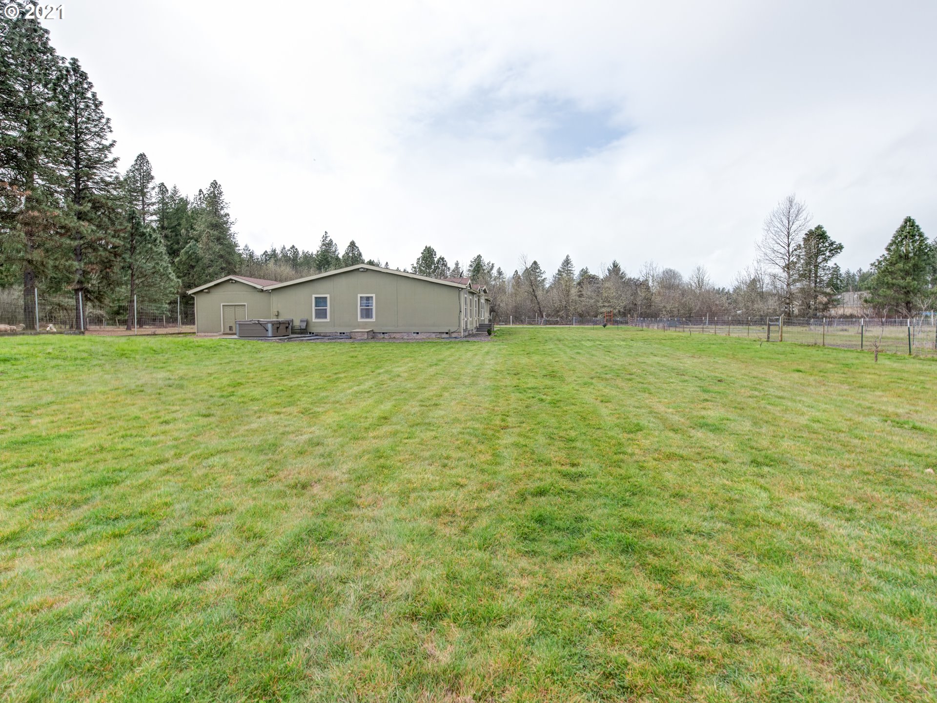25864 Perkins Road Veneta, OR 97487 - Photo 25 of 32 Gallery Image 25