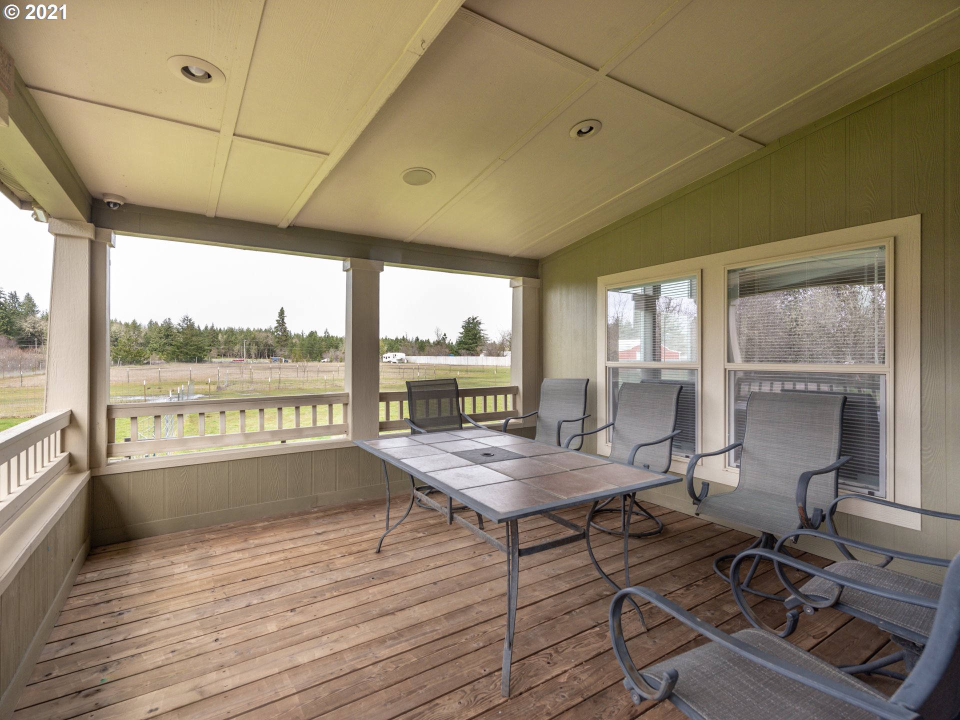 25864 Perkins Road Veneta, OR 97487 - Photo 4 of 32 Gallery Image 4