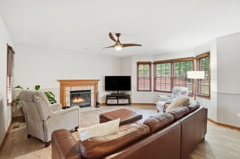 $349,900 | 18328 Country Lane, Lansing, IL 60438