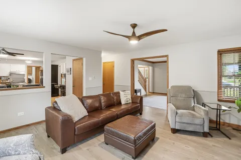 $349,900 | 18328 Country Lane, Lansing, IL 60438