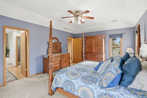 $349,900 | 18328 Country Lane, Lansing, IL 60438