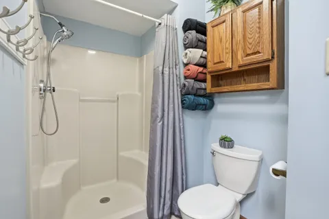 $349,900 | 18328 Country Lane, Lansing, IL 60438