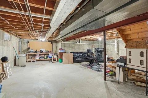 $349,900 | 18328 Country Lane, Lansing, IL 60438