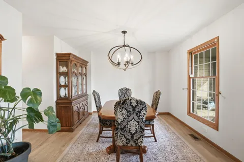 $349,900 | 18328 Country Lane, Lansing, IL 60438