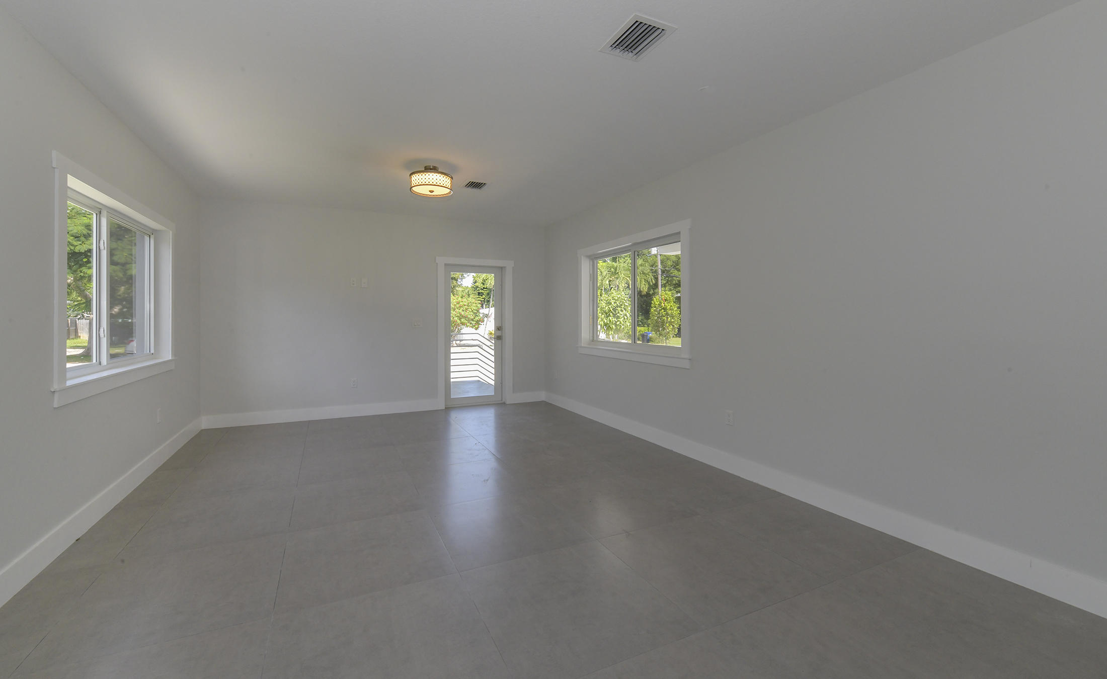 67 Snapper Avenue Key Largo, FL 33037 - Photo 18 of 26 Downstairs Legal In-Law Suite