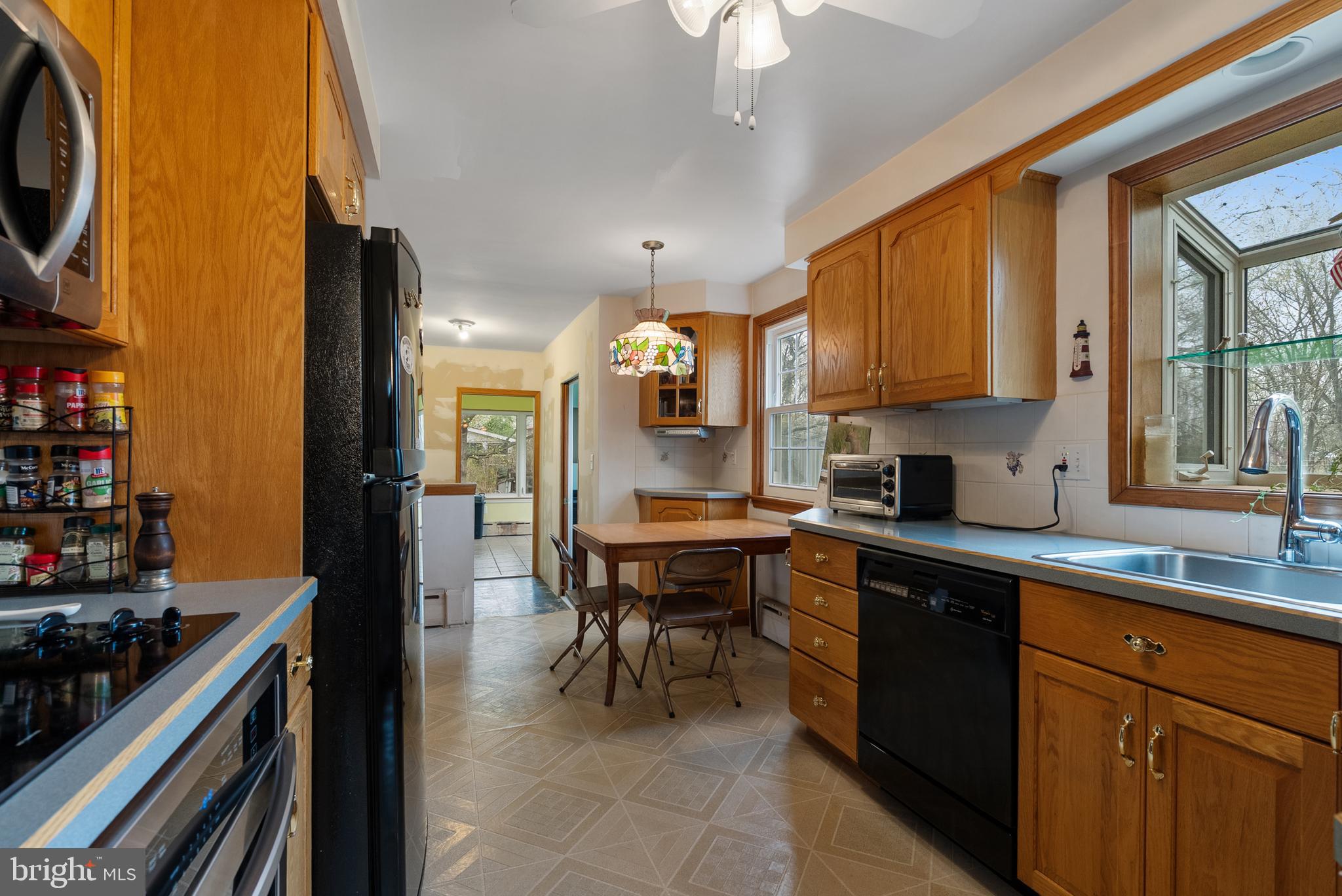 33 Derstine Road Hatfield, PA 19440 - Photo 9 of 32 a kitchen with lots of counter top space and appliances