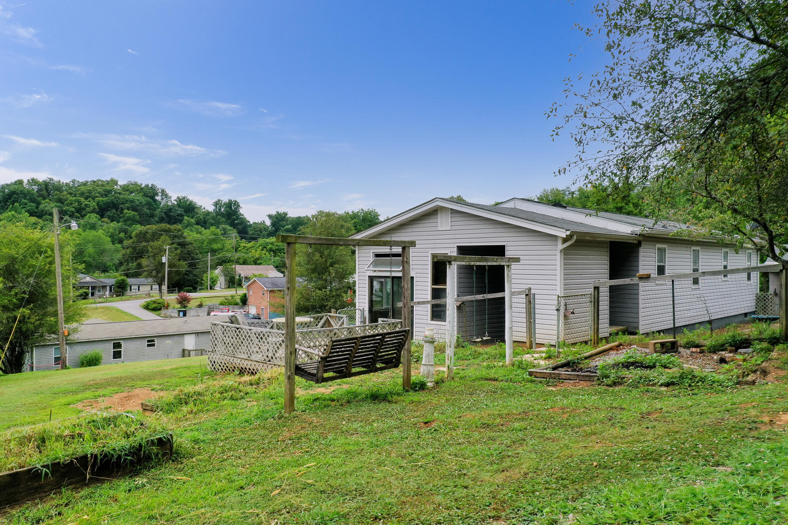 6024 Rudder Road Knoxville, TN 37920 - Photo 16 of 17 Back yard