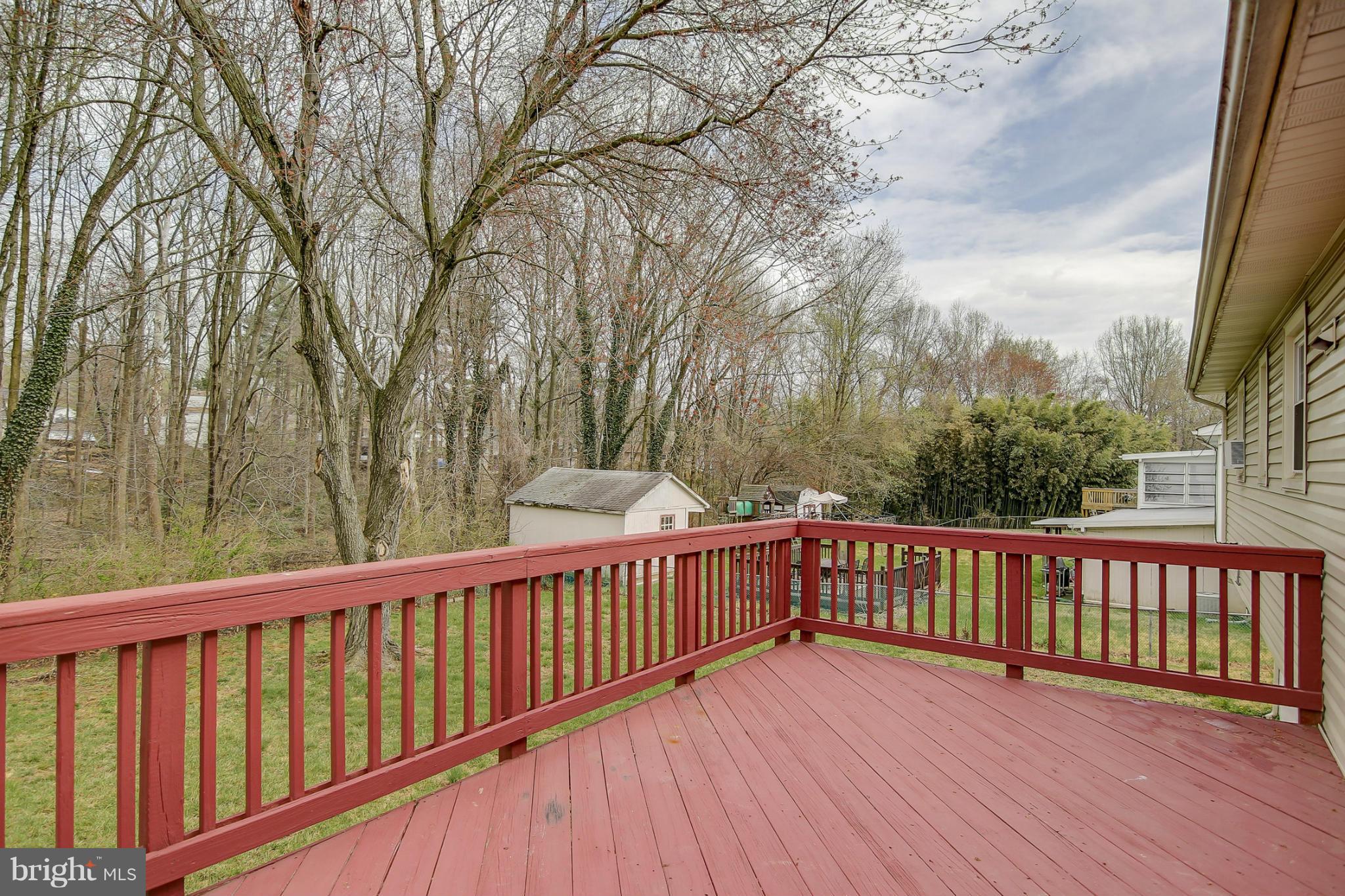 13803 Gilbert Road Woodbridge, VA 22193 - Photo 5 of 30 Exterior (Rear)