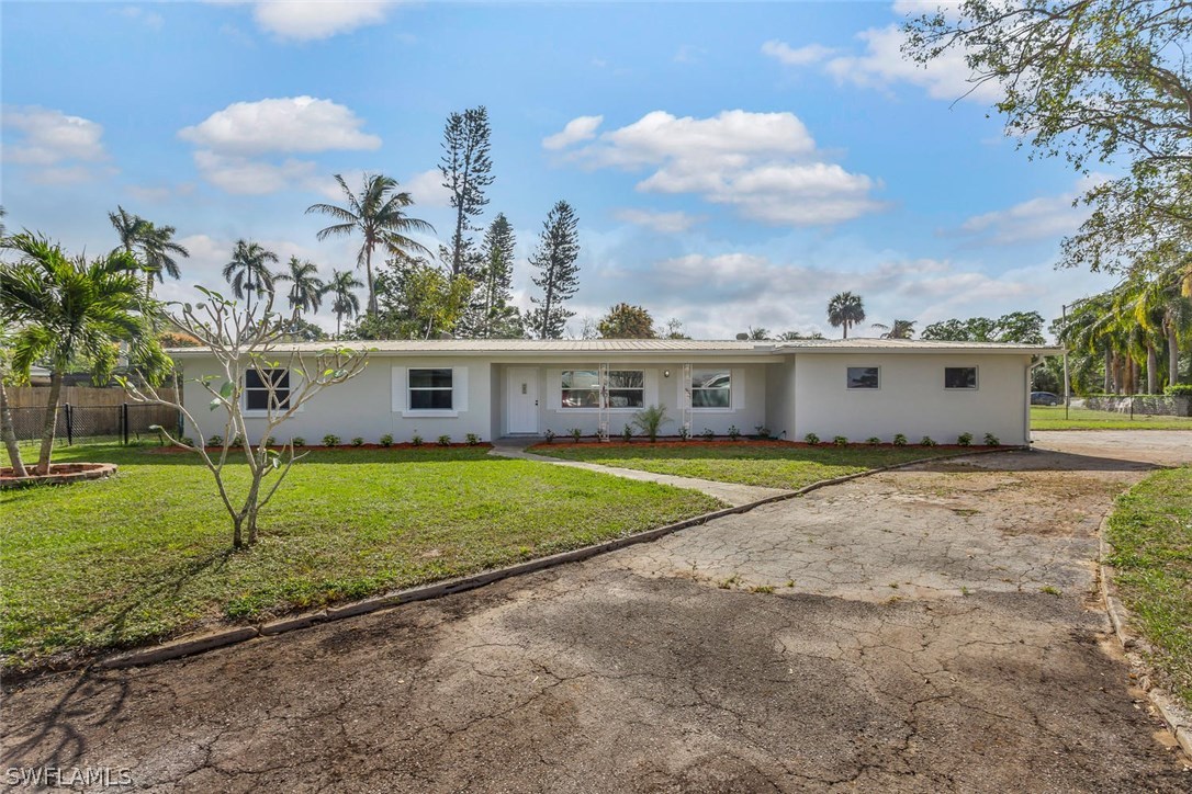 135 Riverview Road Fort Myers, FL 33905 - Photo 1 of 20 Gallery Image 1