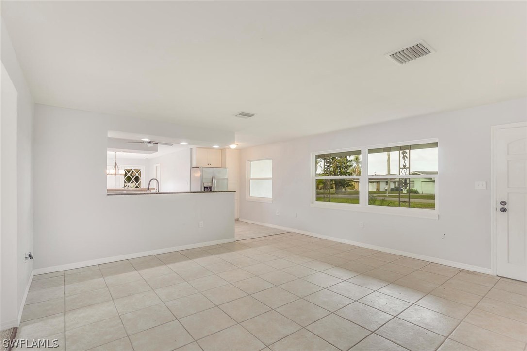 135 Riverview Road Fort Myers, FL 33905 - Photo 9 of 20 Gallery Image 9