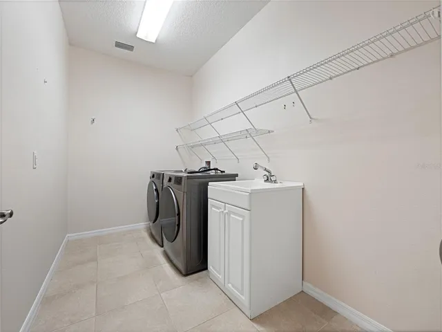 $799,900 | 2015 Sandy Garden Lane, Winter Garden, FL 34787