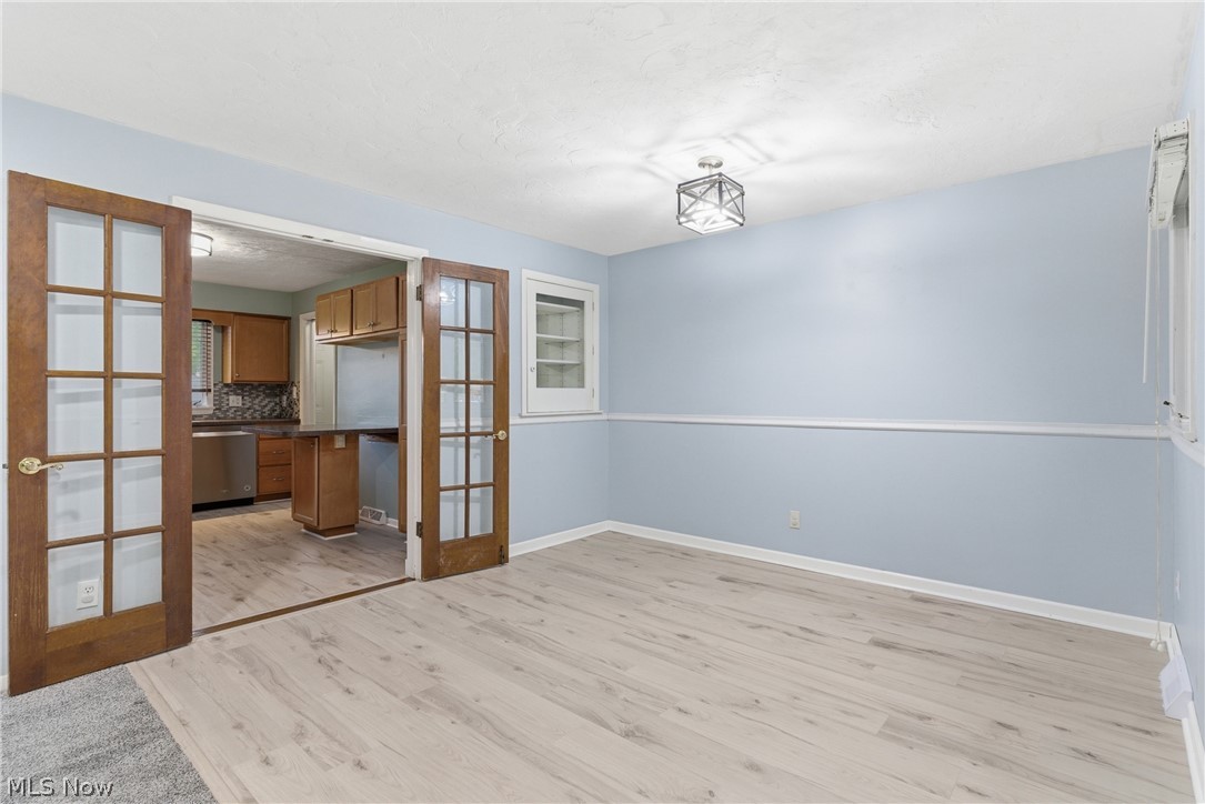 537 Randall Road Elyria, OH 44035 - Photo 13 of 49