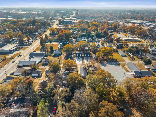 $1,800 | 13 B Jamison Street, Greenville, SC 29611