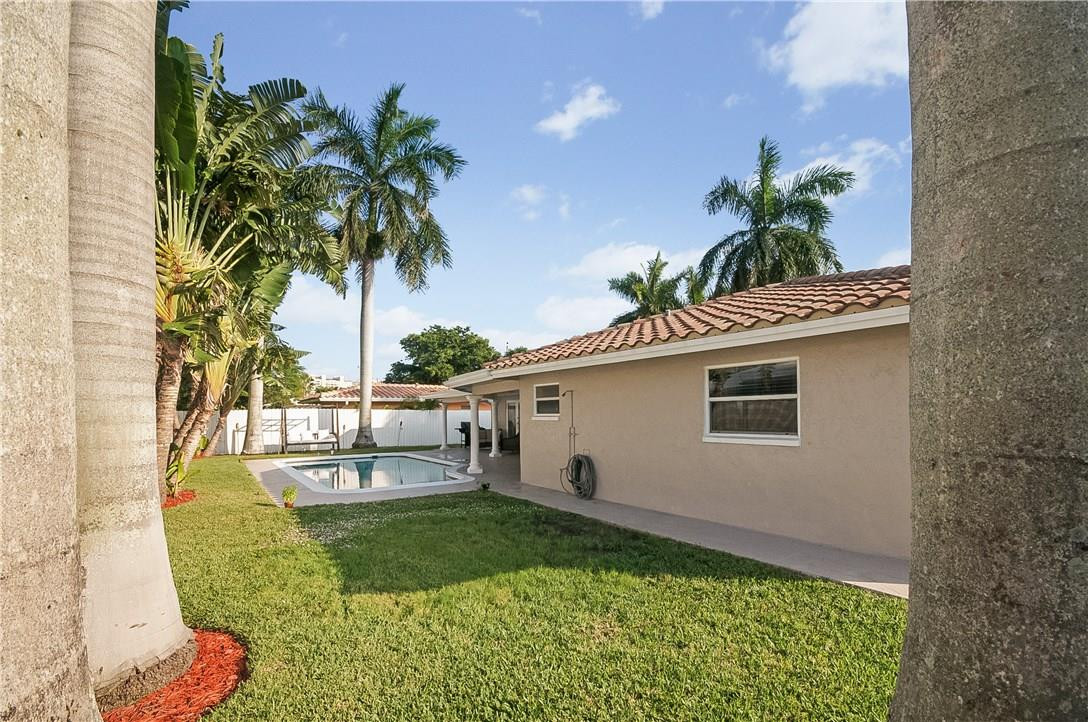 713 Berkley Street Boca Raton, FL 33487 - Photo 30 of 35 Photo 30