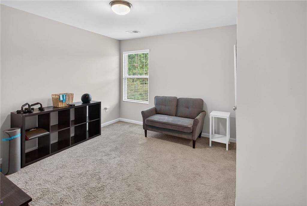 3333 Cascade Parc Boulevard Southwest Atlanta, GA 30311 - Photo 13 of 21 a living room with furniture