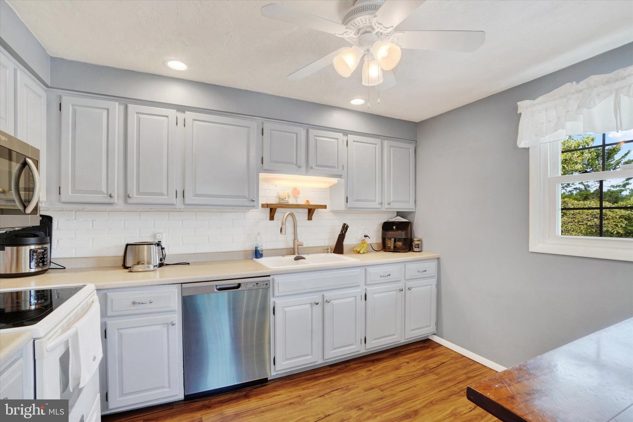 460 Highland Road Red Lion, PA 17356 - Photo 8 of 27 Gallery Image 8