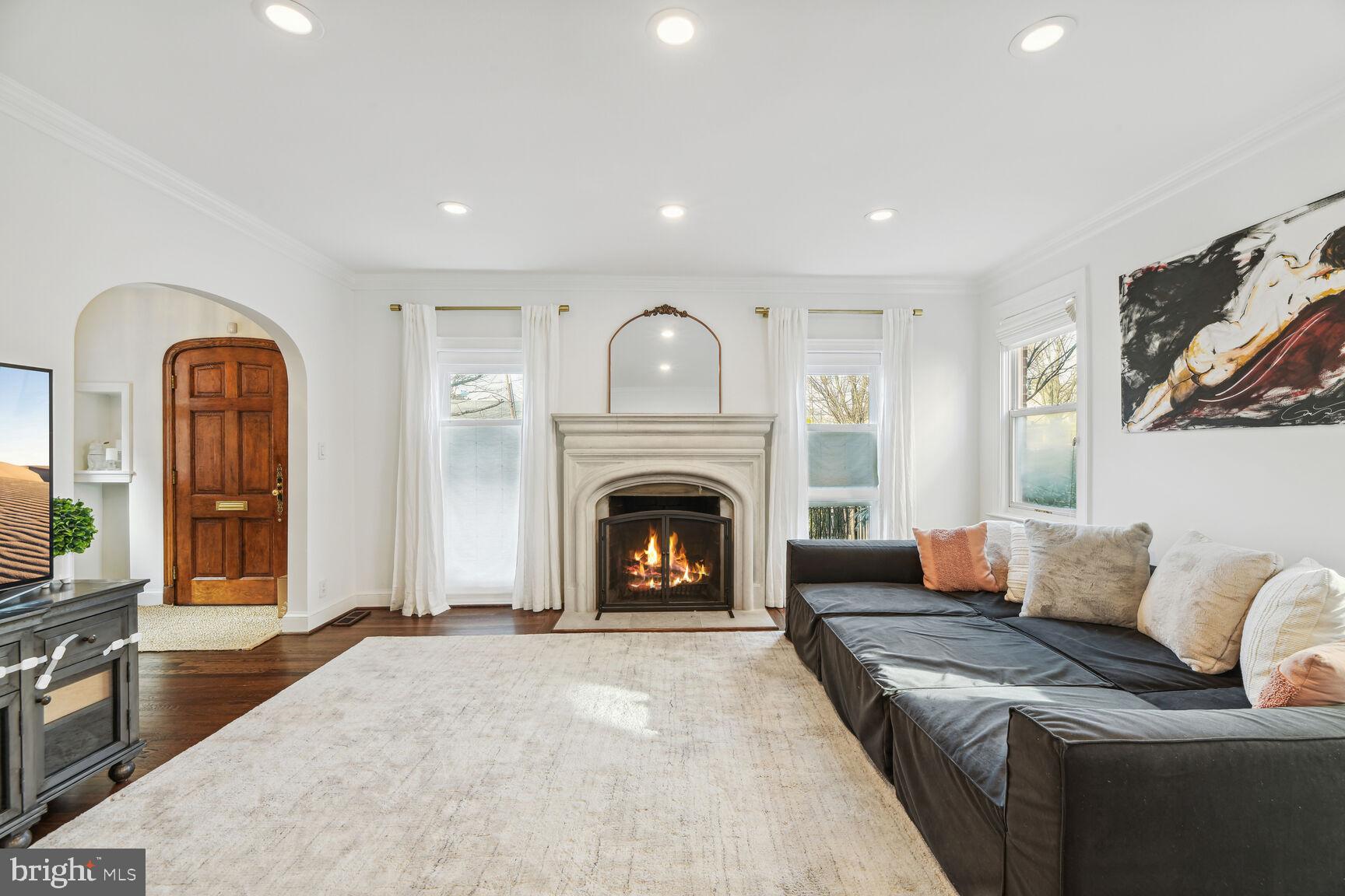 2706 Military Road Northwest Washington, DC 20015 - Photo 4 of 33 Gallery Image 4
