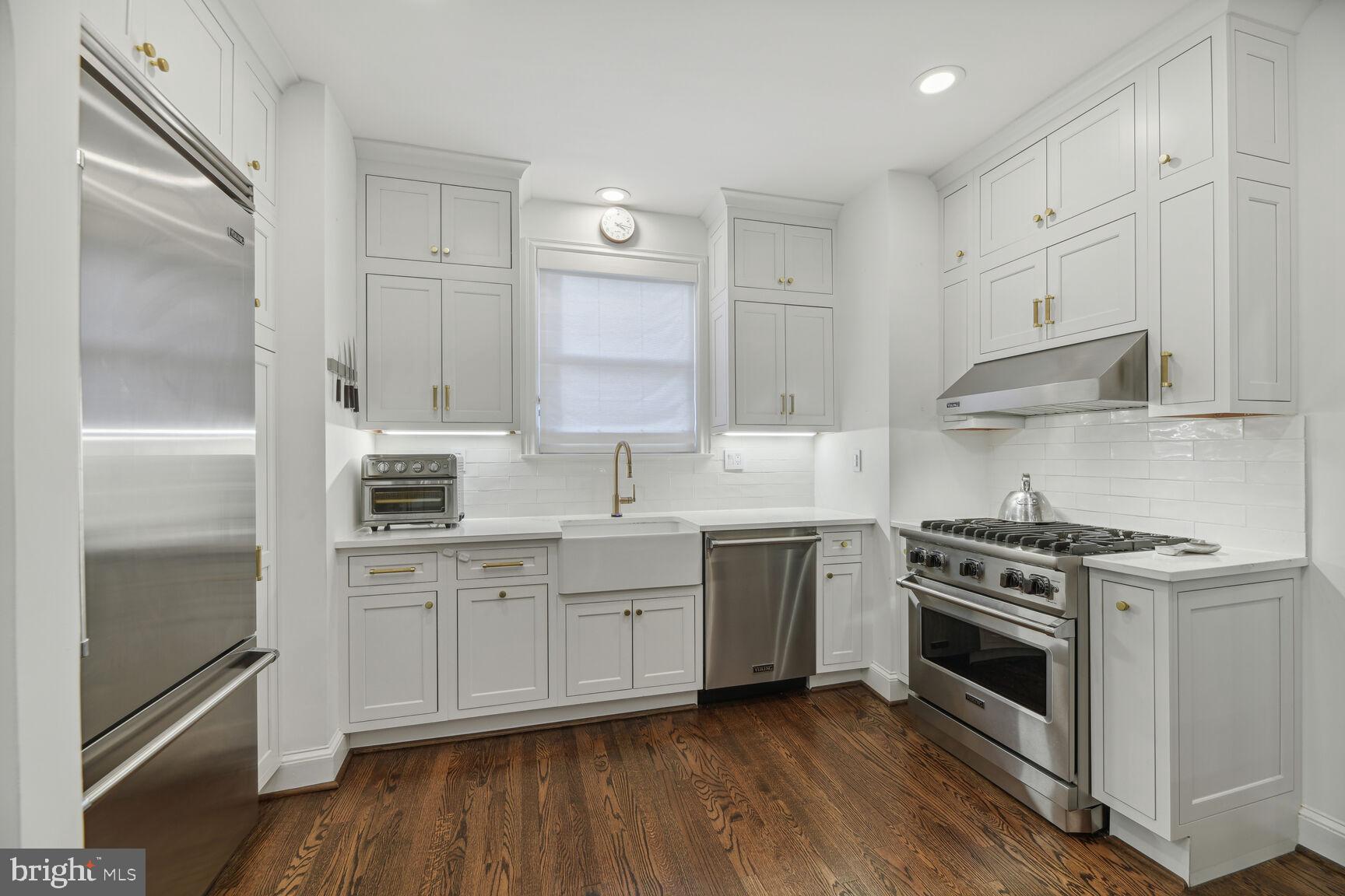 2706 Military Road Northwest Washington, DC 20015 - Photo 5 of 33 Gourmet Kitchen