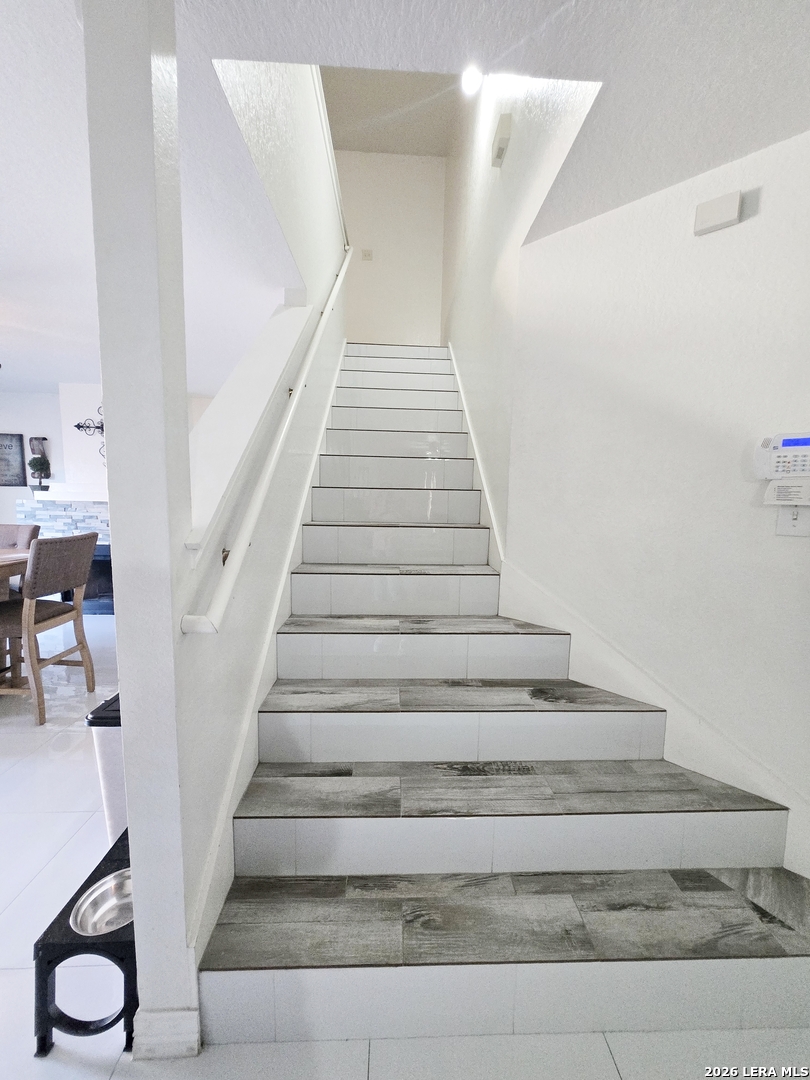 6606 Highland Grass Converse, TX 78109 - Photo 11 of 27 a view of entryway