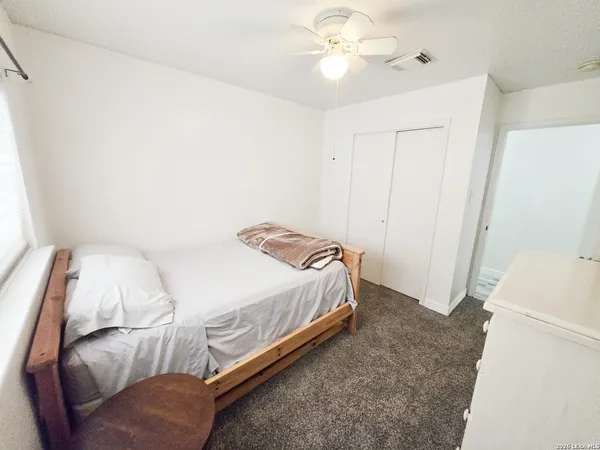 $1,800 | 6606 Highland Grass, Converse, TX 78109