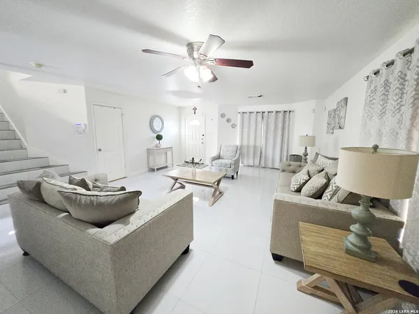 $1,800 | 6606 Highland Grass, Converse, TX 78109