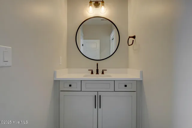 $699,900 | 603 Martin House Loop, Holly Ridge, NC 28445