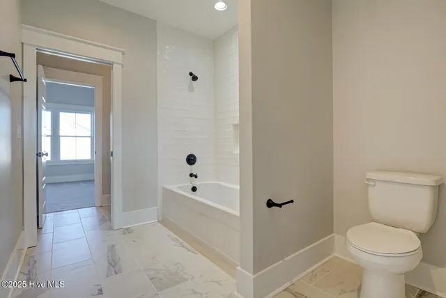 $699,900 | 603 Martin House Loop, Holly Ridge, NC 28445