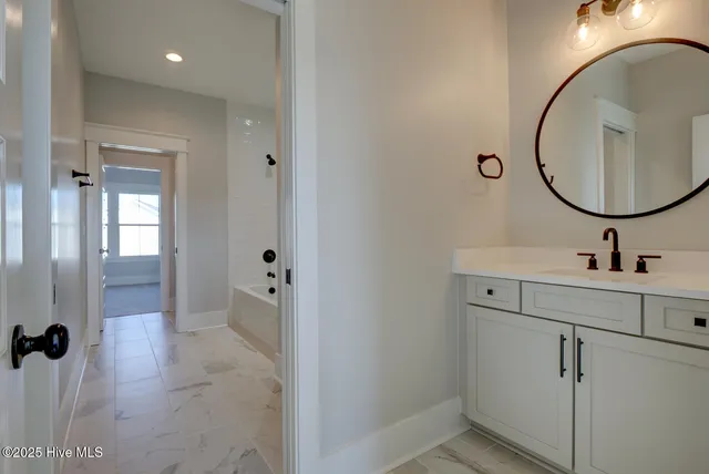 $699,900 | 603 Martin House Loop, Holly Ridge, NC 28445