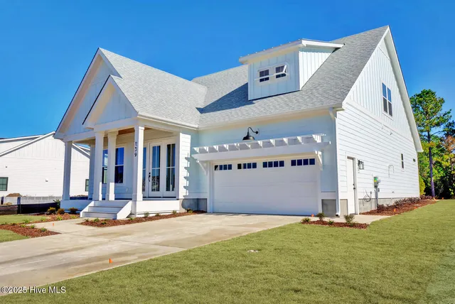 $699,900 | 603 Martin House Loop, Holly Ridge, NC 28445