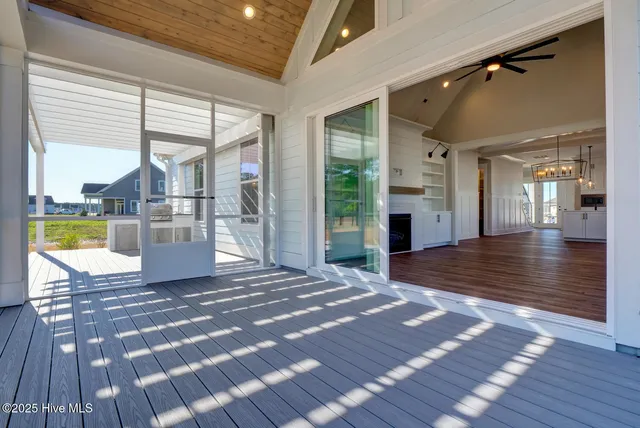 $699,900 | 603 Martin House Loop, Holly Ridge, NC 28445