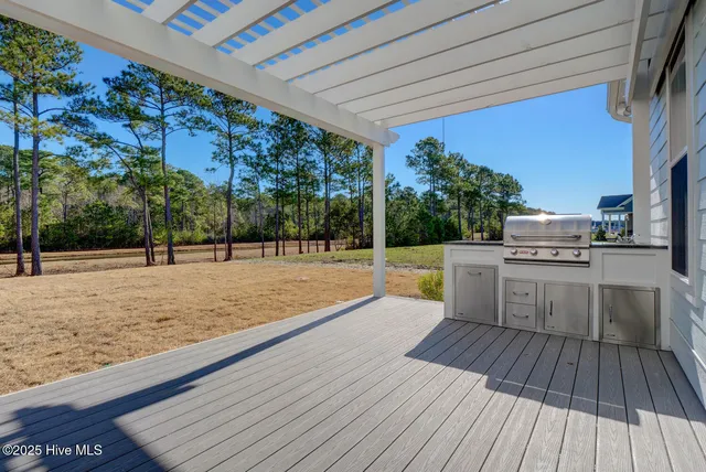 $699,900 | 603 Martin House Loop, Holly Ridge, NC 28445